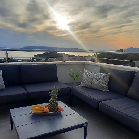 Apartment Anny De Luxe With Sea View Makarska Exterior photo
