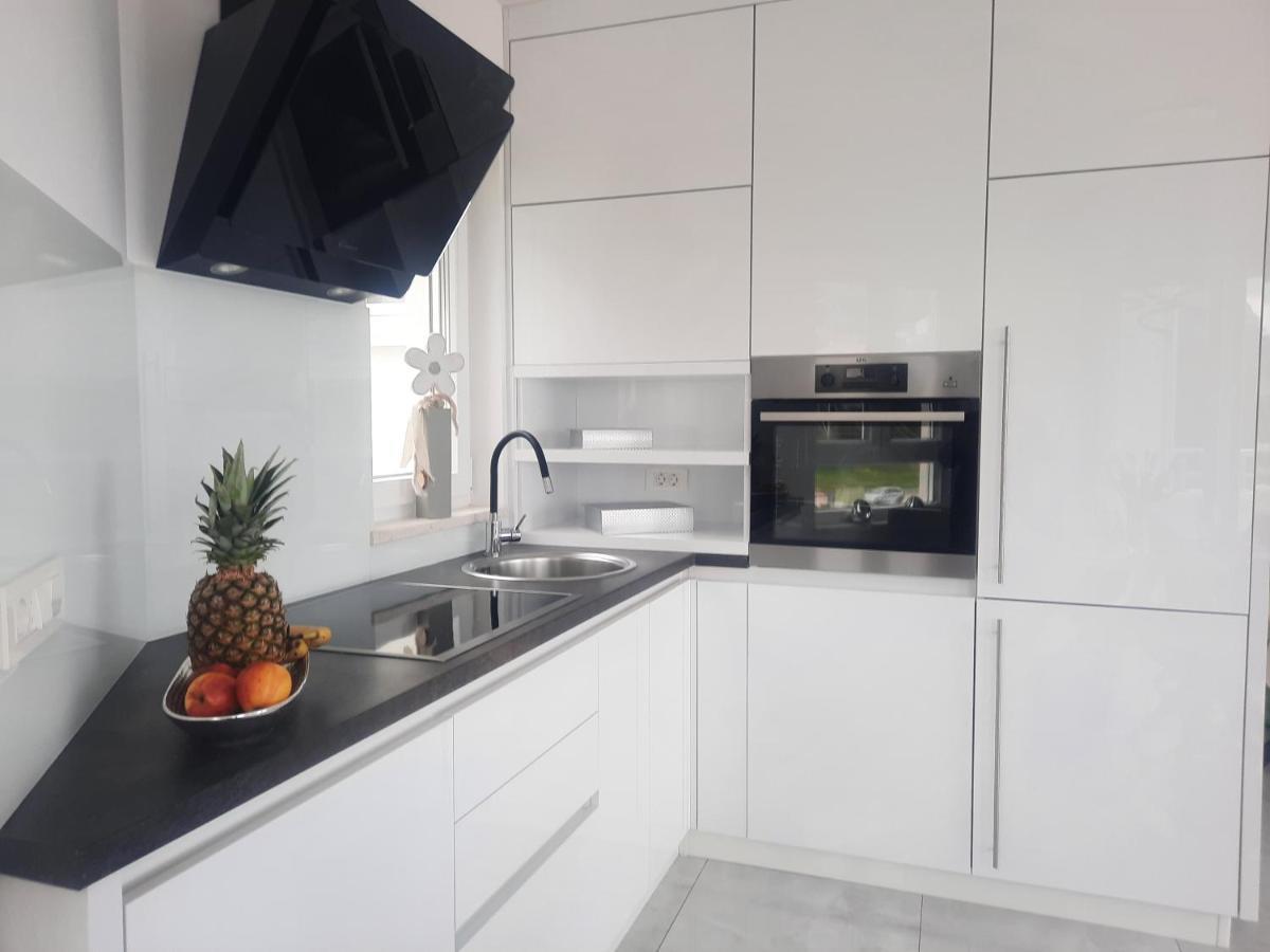 Apartment Anny De Luxe With Sea View Makarska Exterior photo